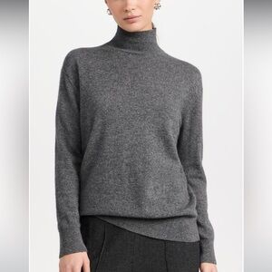 Vince. Women’s Cashmere Weekend Turtleneck Sweater S